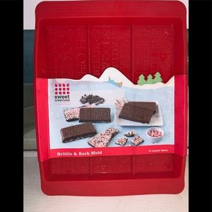 ⭐️ 3 for $20 ⭐️ World Market brittle bark mold NWT